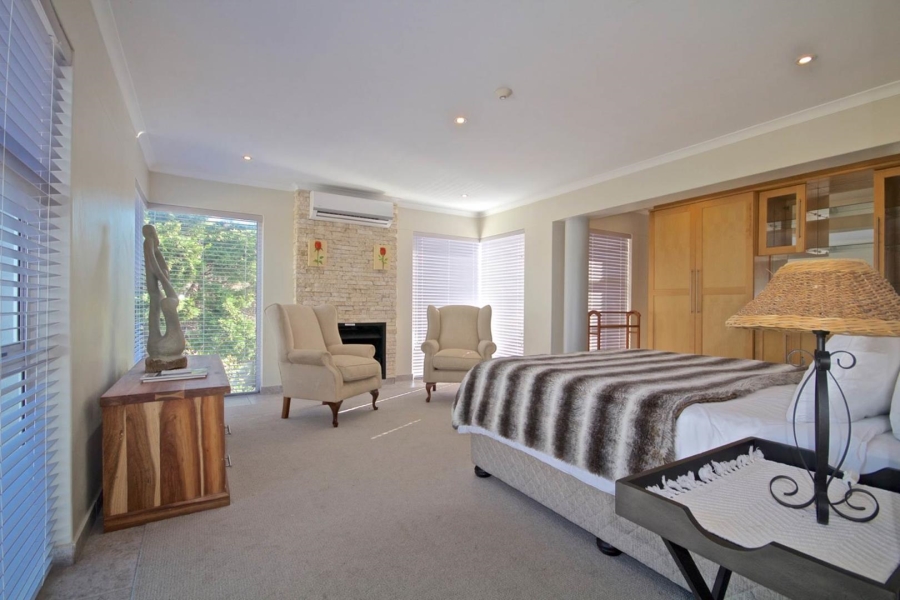 To Let 5 Bedroom Property for Rent in Sunset Beach Western Cape